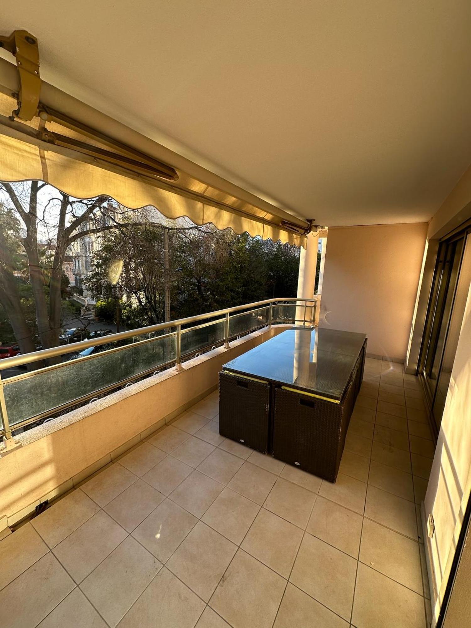 Residence Californie Кан Екстериор снимка